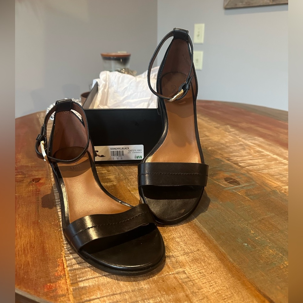 Black Leather Ankle Strap Sandals 8 WIDE, Kandri by 27 Edit brand, EUC - Picture 4 of 9